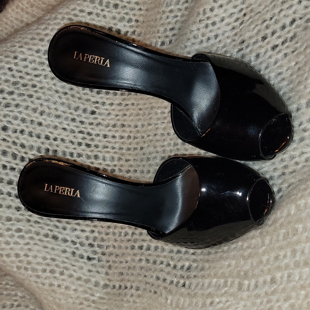 La PerlaSabot Patent Leather Mules (Size 38)